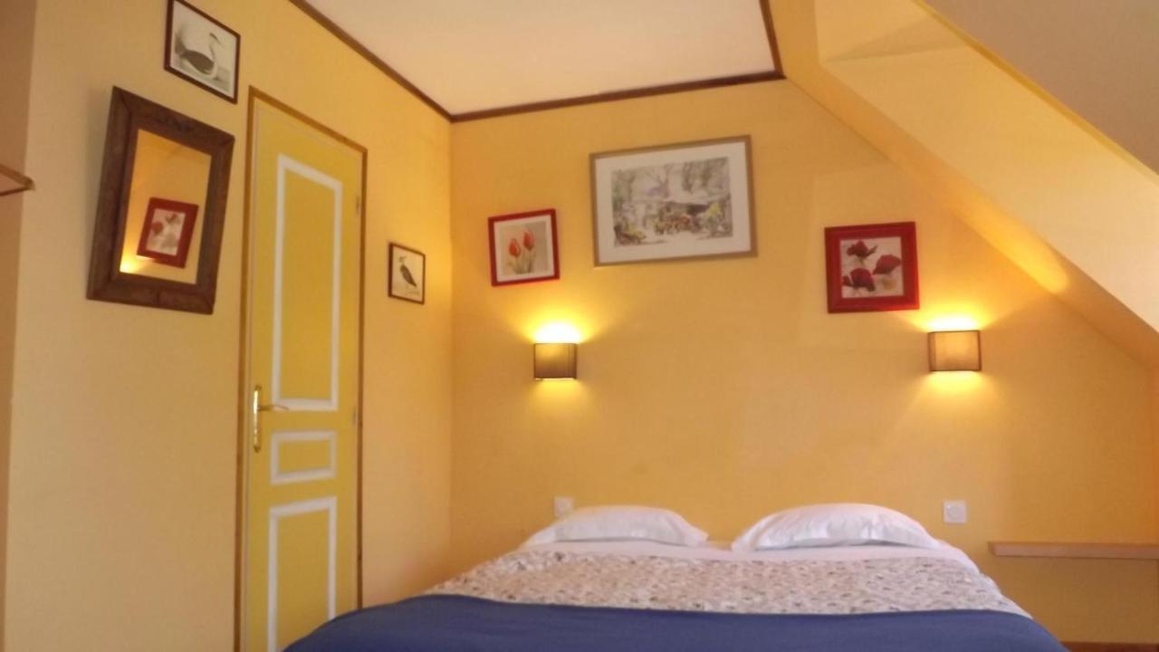 Manoir De Rouesse Hotell Laval  Exteriör bild