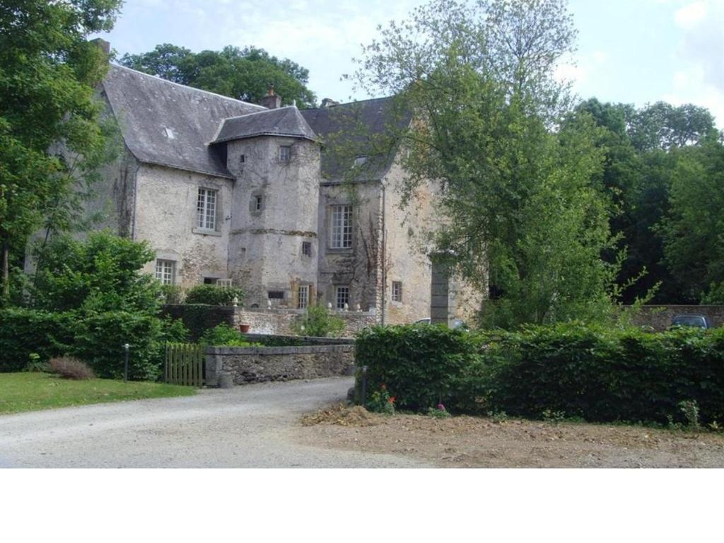 Manoir De Rouesse Hotell Laval  Exteriör bild