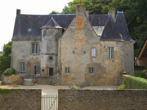 Manoir De Rouesse Hotell Laval  Exteriör bild