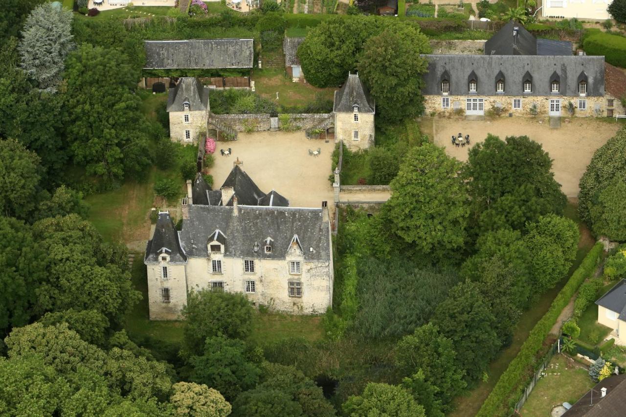 Manoir De Rouesse Hotell Laval  Exteriör bild