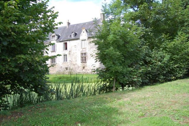 Manoir De Rouesse Hotell Laval  Exteriör bild